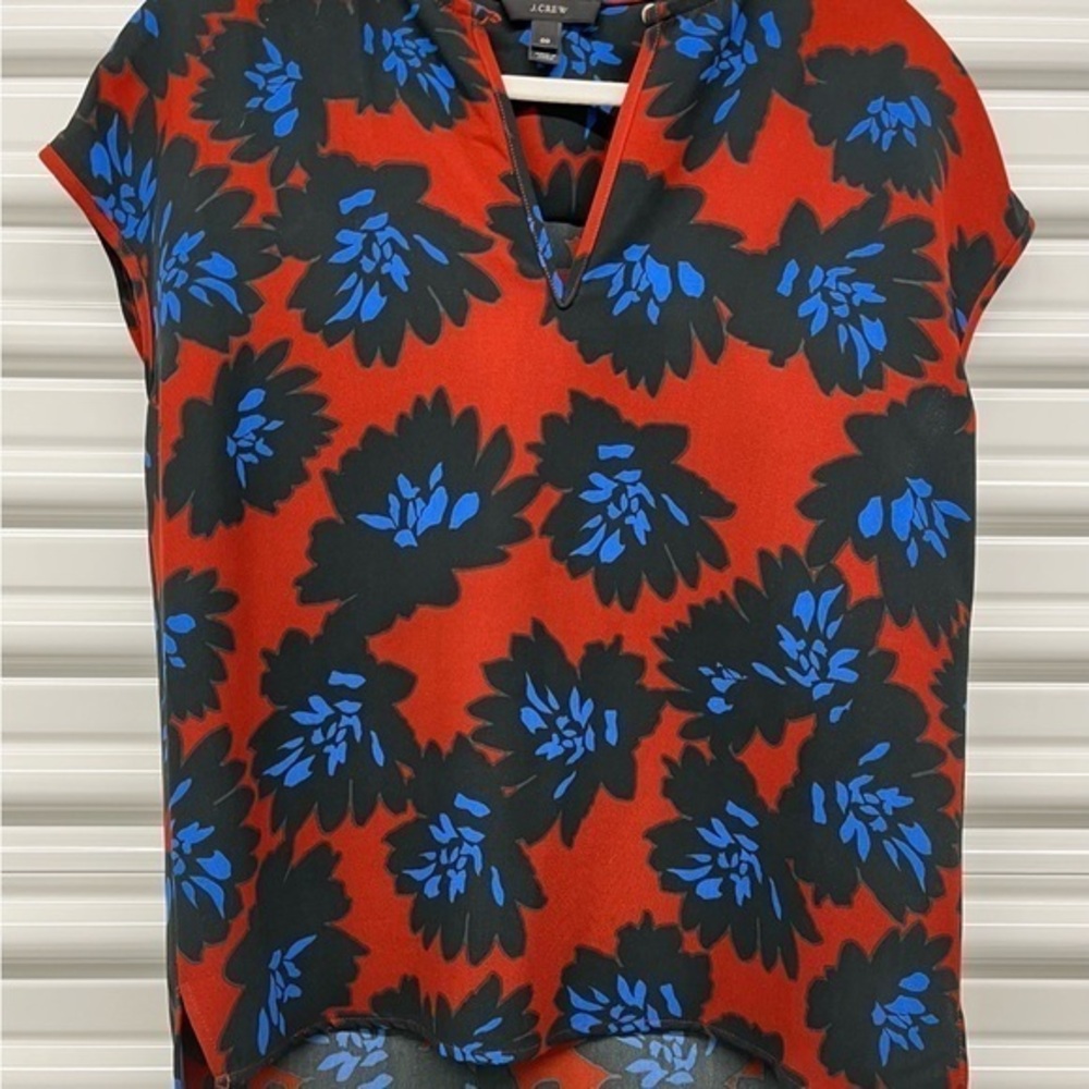 J Crew Women's Red and Blue Floral Top Size 00